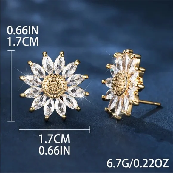 68. NEW Luxury White Crystal Stud Earring, Sparkling - Picture 4 of 4